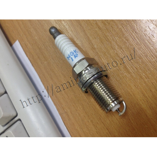 Свеча зажигания YC6J190N-40, YC6G260N-40, YC6MK300N-50